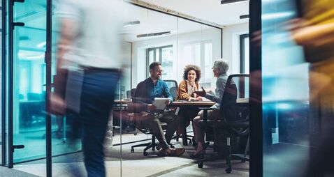 iStock-1328677027.jpg Busy day in the office