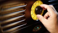 Hand tuning fm Retro radio knob