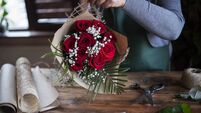 Florist Arrange Red Rose Flowers